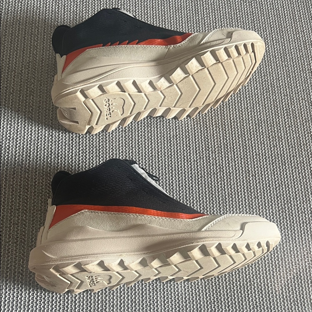 🎉Good Condition SOREL Black and Orange Women's high top sneakers size 8.5 - Picture 7 of 9